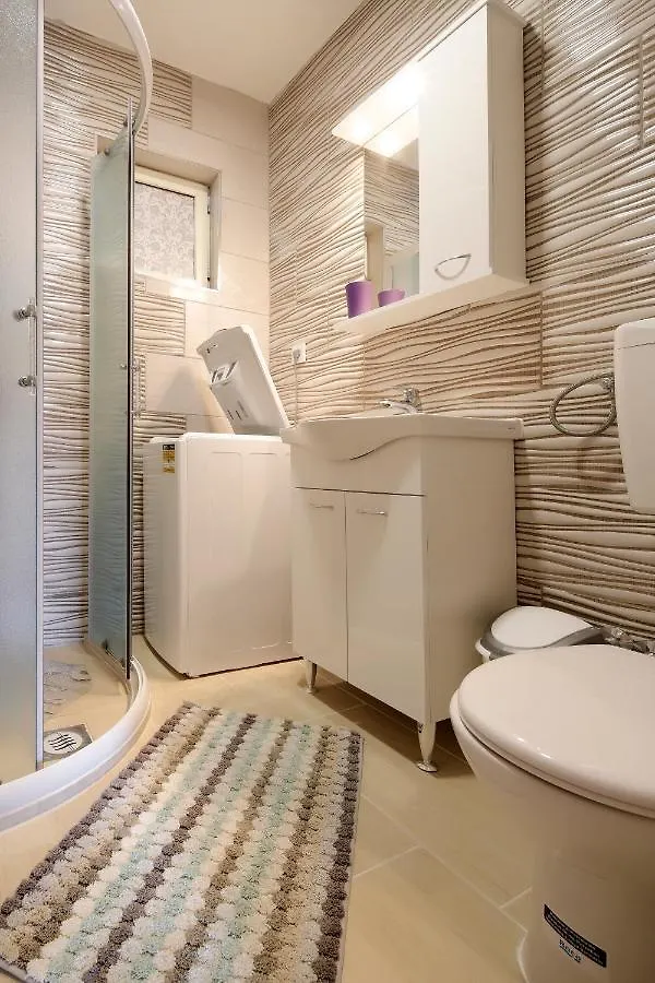 L&R Apartmani Vrh  Apartman Vrh (Krk)